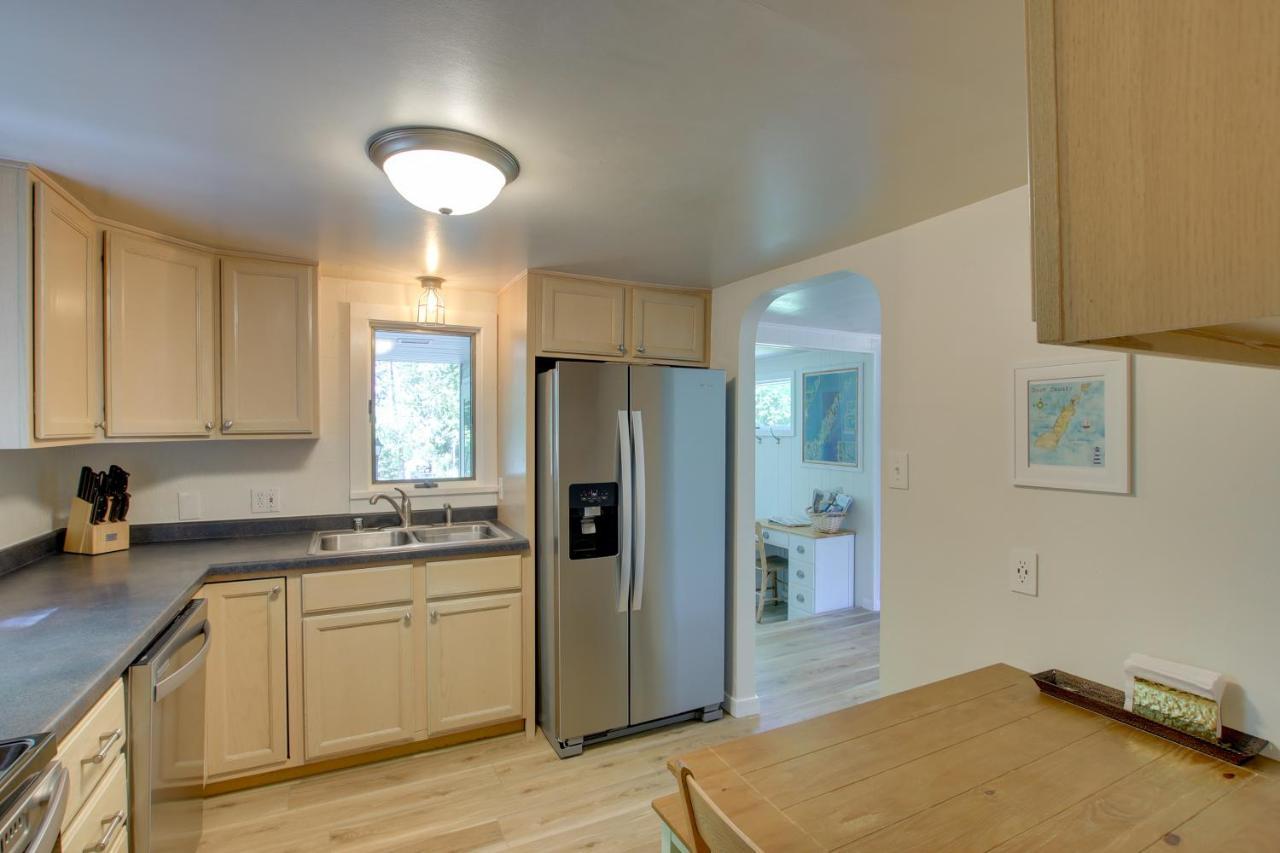 Updated Home With Deck 2 Mi To Sister Bay Beach! Εξωτερικό φωτογραφία